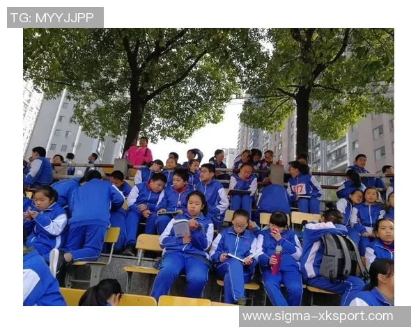 日韩足球宝贝展现青春魅力与激情运动的完美结合